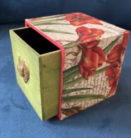 Red Iris Drawer Box